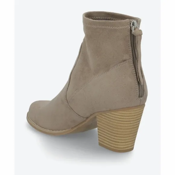 DV8 Jonah Stretch Bootie