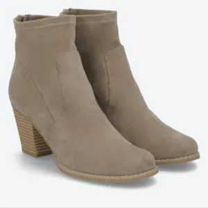 DV8 Jonah Stretch Bootie