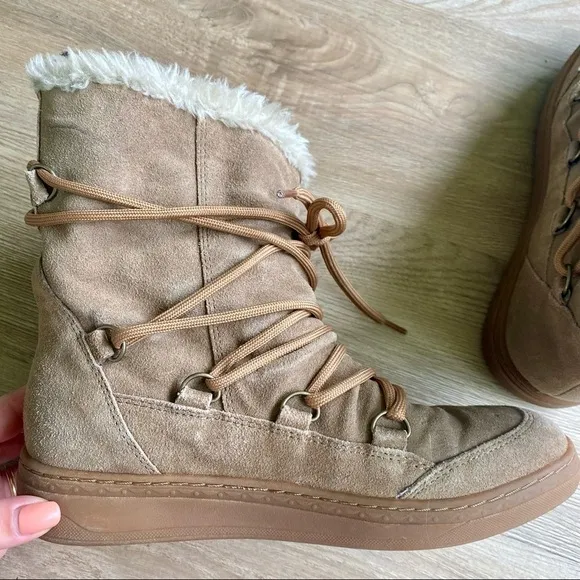 Earth Shoes Zodiac Tan Suede Faux Fur Lace-Up Boots, Size 6.5