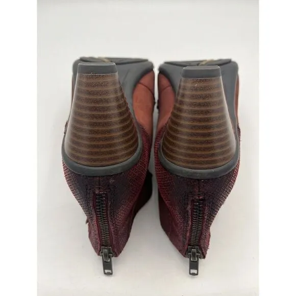Earth Women's Amber Boot Size 7B Come Heel Bootie Brown Leather Funky Bootie