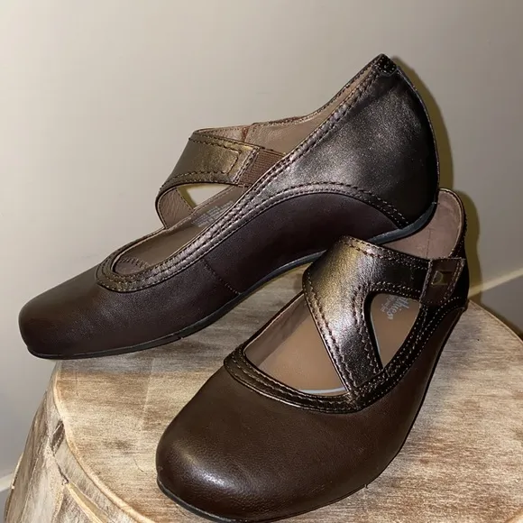 Earthies Zalea Mary Jane Comfort Shoes Dark Brown Size 7.5