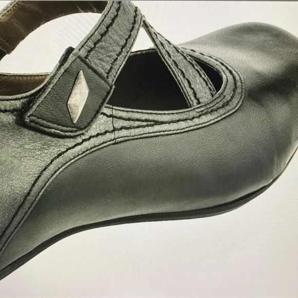 Earthies Zalea Mary Jane Comfort Shoes Dark Brown Size 7.5
