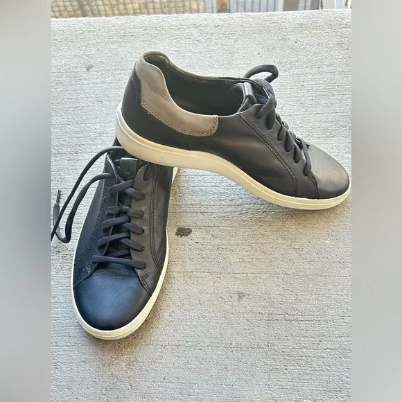 ECCO Black Leather Men's Sneakers/ZIZE 8.5