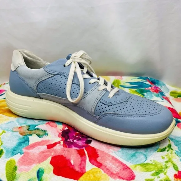 Ecco Blue Leather Athletic Walking Sneaker Shoes Size 7 Extra Width