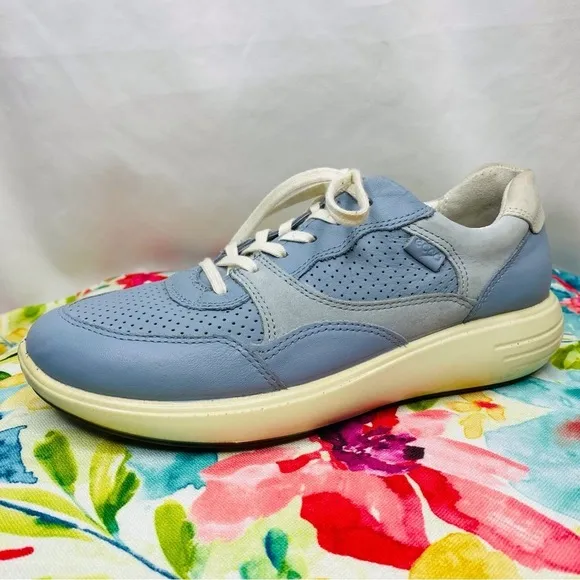 Ecco Blue Leather Athletic Walking Sneaker Shoes Size 7 Extra Width