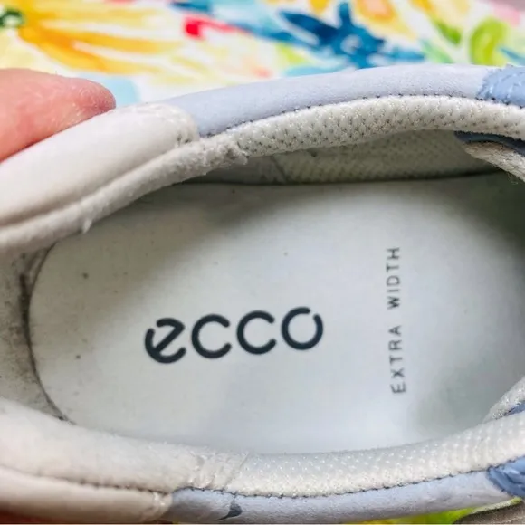 Ecco Blue Leather Athletic Walking Sneaker Shoes Size 7 Extra Width
