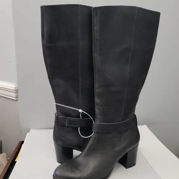 ECCO SHAPE 55 MOONLESS LEATHER BOOTS