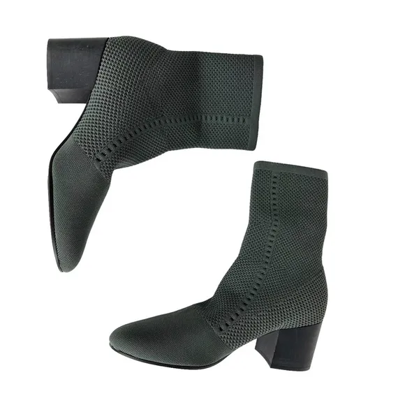 Eileen Fisher CHOICE Graphite Grey Mesh Knit Stretch Sock Ankle Booties Boots 10