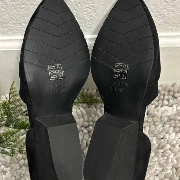 EILEEN FISHER Slip On Pumps Size: 8.5M