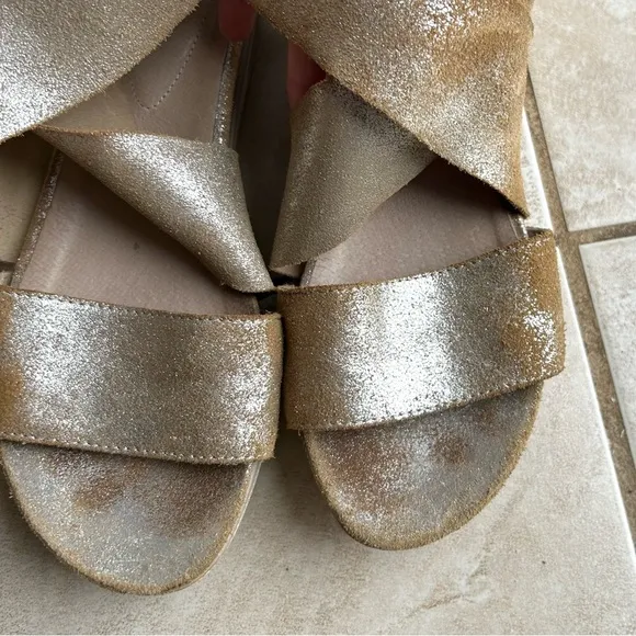 Eileen Fisher Sport Sandals Womens Silver Gold Metallic Open Toe Platform Sz 7
