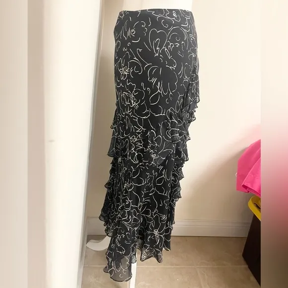 Elegant Lauren Ralph Lauren silk chiffon tiered skirt!