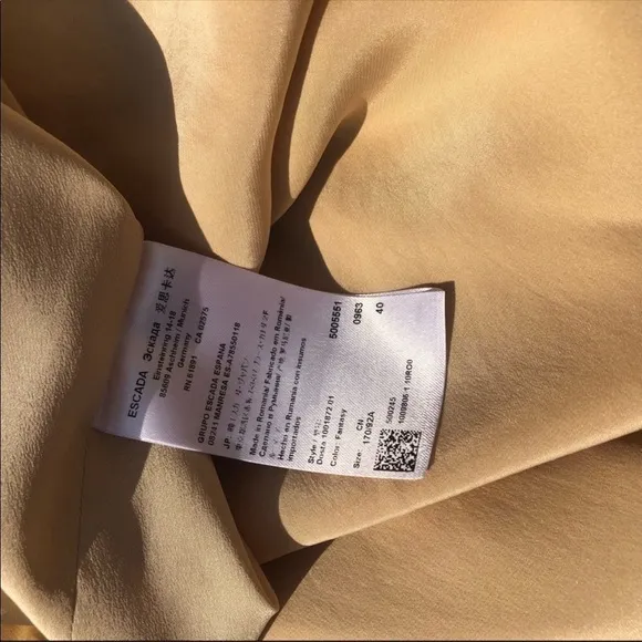 Escada 100% Silk dress yellow with geometric print size 40