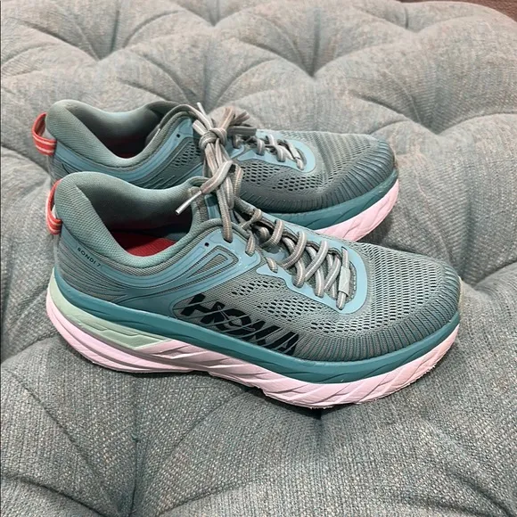 EUC HOKA Women's BONDI 7 Running Shoes - Teal - size 8