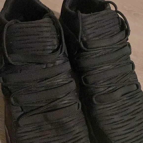 EUC [Jordan] Formula 23 Low All Black Mesh Fabric Athletic Sneakers Men’s Sz 11