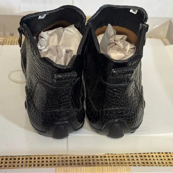 Fashion Nova Black Textured Boots