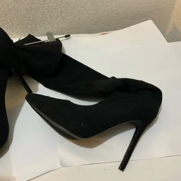 Fashion nova Stiletto pants boots Valentina size 8.5