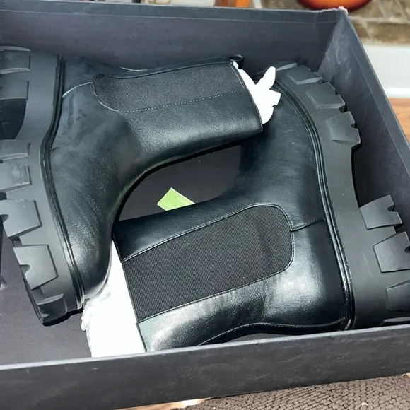 Fashion to Figure boots
