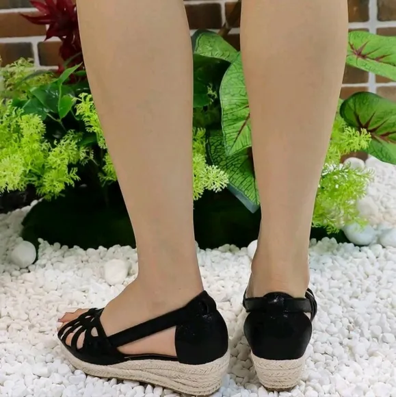 Fashionable Women Black Woven Grass Rope Wedge Heel Thick Sole Shoes