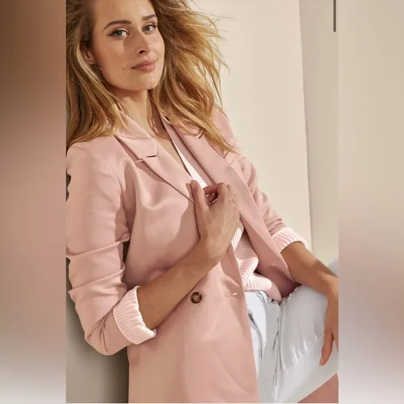 Feather Cuff Tuxedo CoatElegant Pink Peach Feather-Trimmed Coat