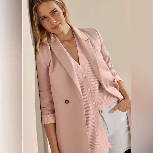 Feather Cuff Tuxedo CoatElegant Pink Peach Feather-Trimmed Coat