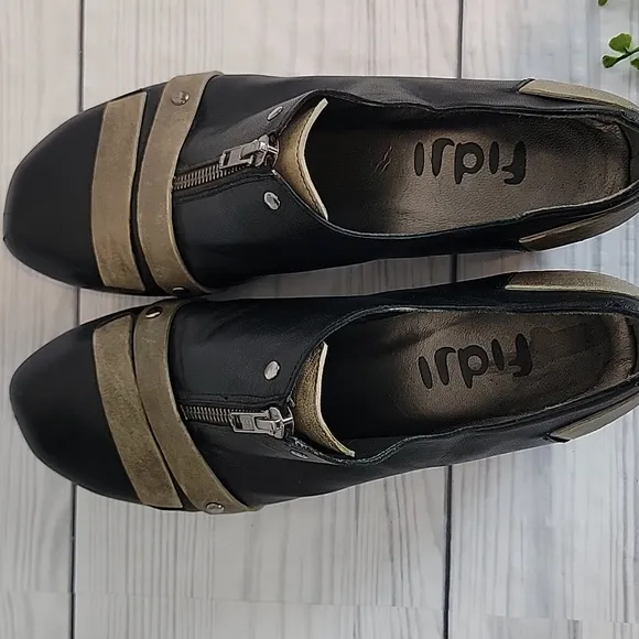 Fidji Pumps Low Heel Black &amp; Tan With Zip Vamp Womens Size 8.5 (EU 39)