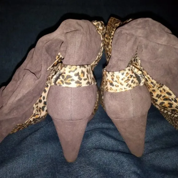 Fifty-50-2 Fashion Over the Knee Zipper Women Low Heel Suede Boots Brown Leopard