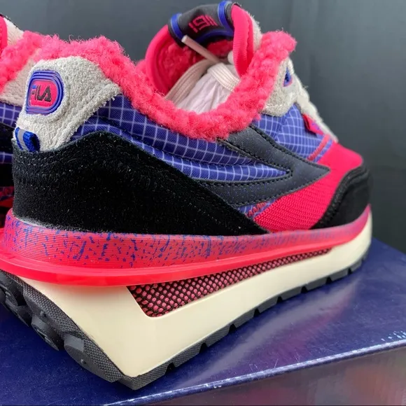 Fila Renno Hot Pink Fur Size 7 Womens