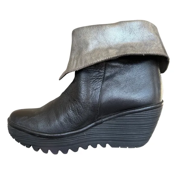 Fly London Black Silver Leather Wedge Bootie Yex668 Fold Down 37 UK/6.5 US