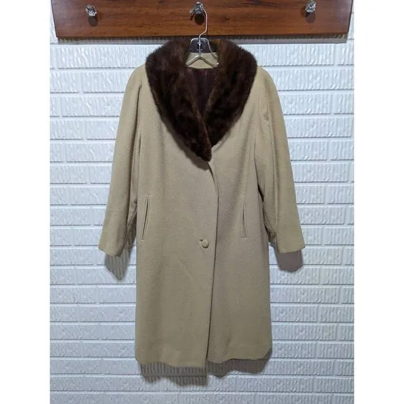 Forstman Velkara fashion by William &amp; Karofsky Vintage Wool Coat Mink Collar