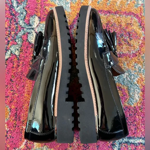 Franco Sarto | Women’s black Carolynn faux patent leather tassel toe loafers 8.5