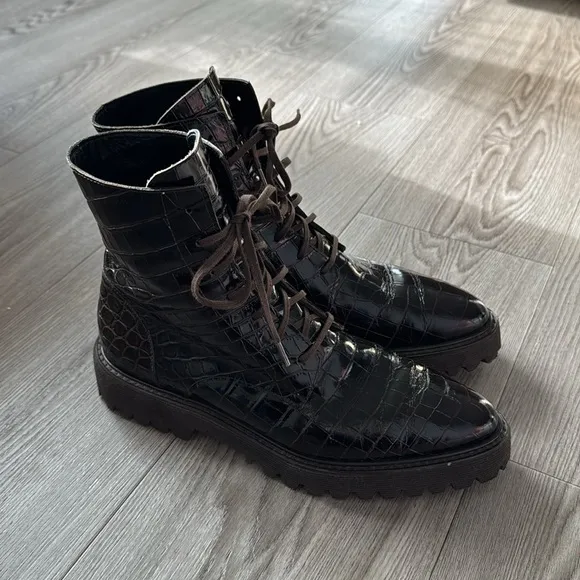 Freda Salvador Emi Lug Sole Boots, Embossed Croc. EUC
