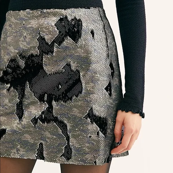 Free People FP One Camo Reversible Sequin Cocktail Mini Skirt Size 4