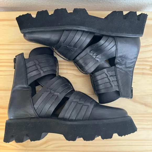 Free People Hydra Huarache Lug Boots in Black EU 38 / US 8