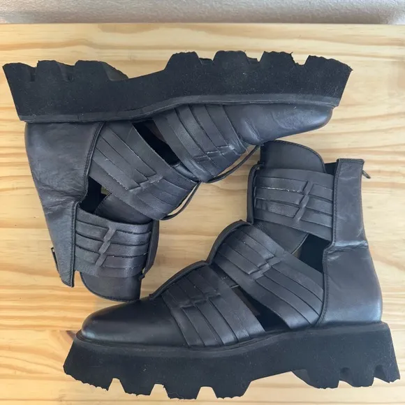 Free People Hydra Huarache Lug Boots in Black EU 38 / US 8