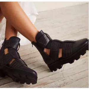 Free People Hydra Huarache Lug Boots in Black EU 38 / US 8