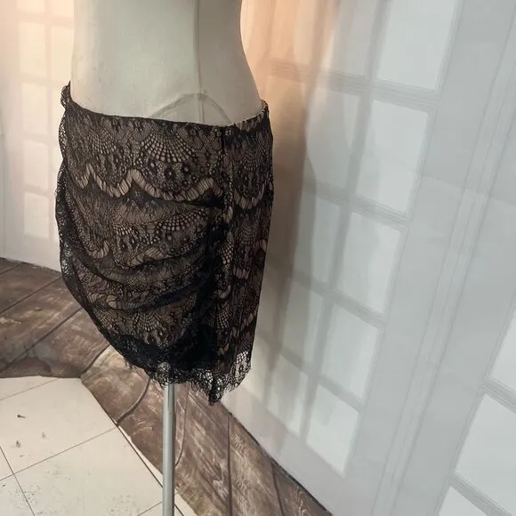 Free people NWT Zoey black lace nude lined ruched mini skirt size 12