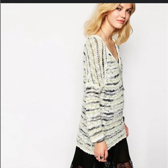 Free People Revolve Marled multi songbird boxy oversized sweater S ivory blue