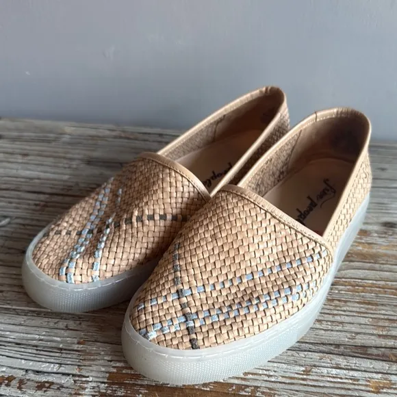 Free people Santorini Tan Woven Slip-On Shoes size 37