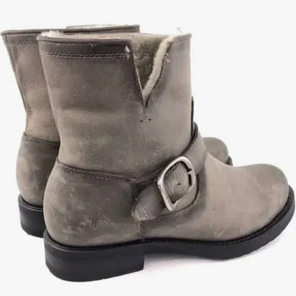 Frye Veronica Boot Color Gray like new.