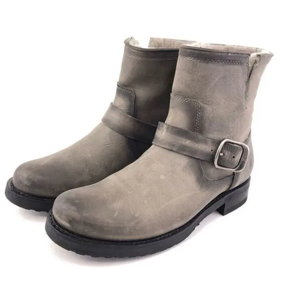Frye Veronica Boot Color Gray like new.