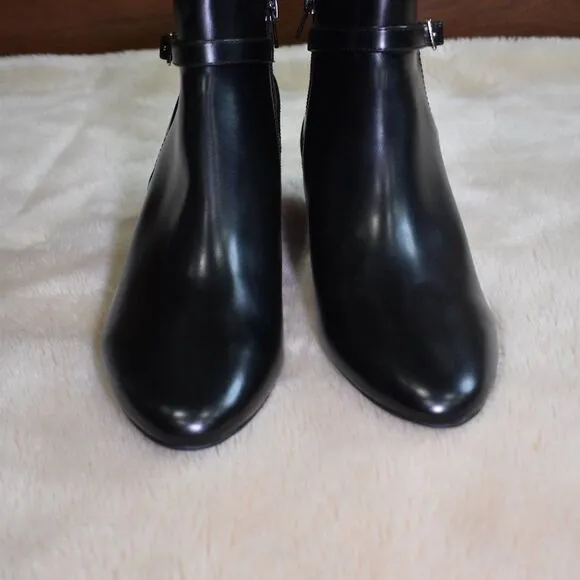 G H Bass &amp; Co. Ankle Boot Size 8.5 Black Heeled Small Heel Pointed Toe Bootie