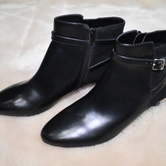 G H Bass &amp; Co. Ankle Boot Size 8.5 Black Heeled Small Heel Pointed Toe Bootie