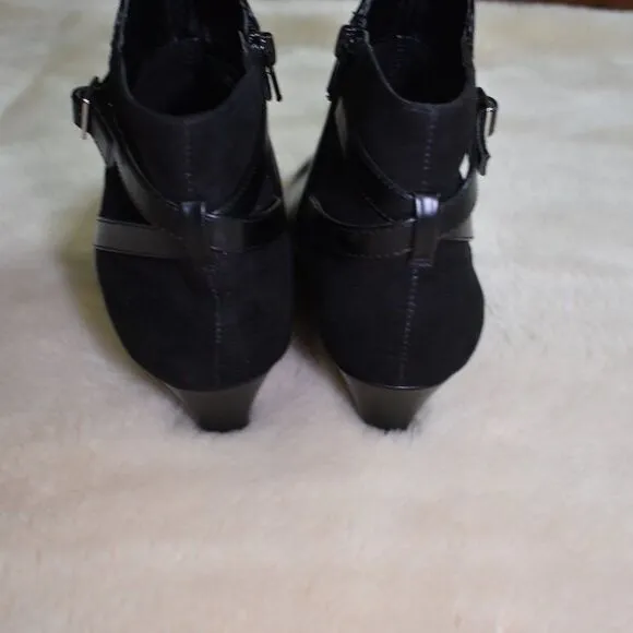 G H Bass &amp; Co. Ankle Boot Size 8.5 Black Heeled Small Heel Pointed Toe Bootie