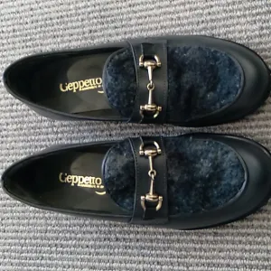 Geppetto's charcoal grey loafers with hunter green fur eu size 32