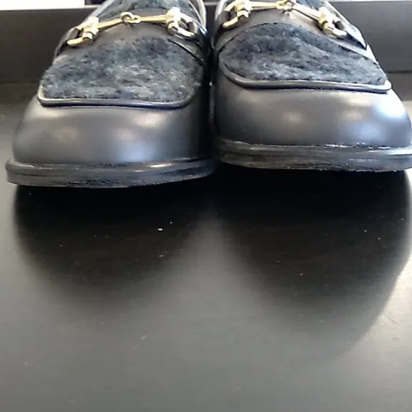 Geppetto's charcoal grey loafers with hunter green fur eu size 32