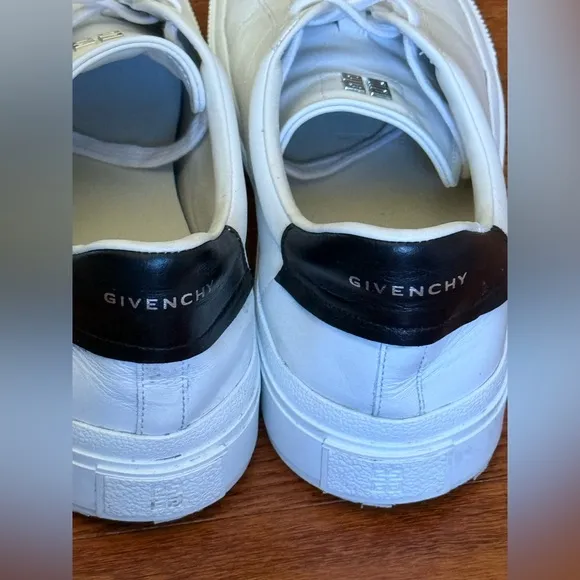 Givenchy  leather White and black City Sneakers‎ Men’s size 44