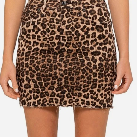 Good American Leopard Print Raw Edge Denim Mini Skirt Size 4 -27W