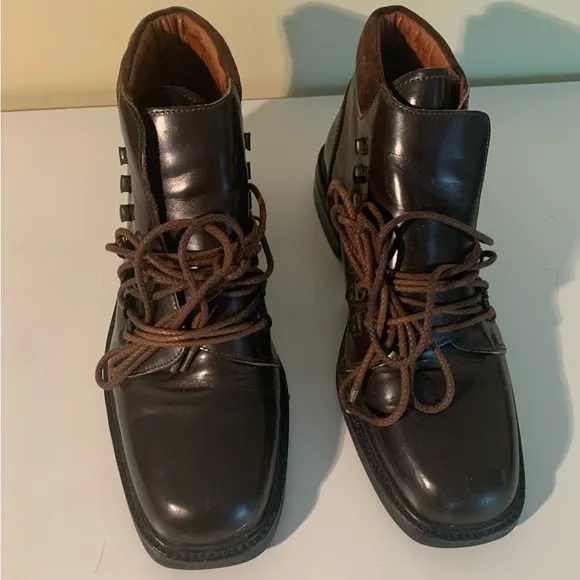 Gucci hiking boot size 6.5