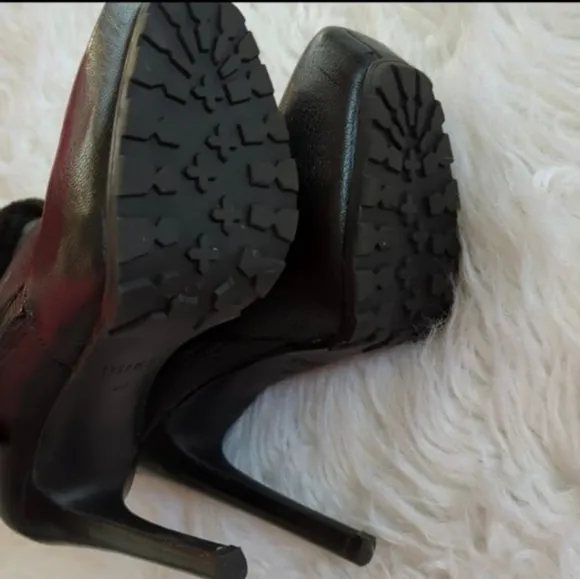 Guess Genuine Leather Black Fur Trim Platform Lug Heel Booties