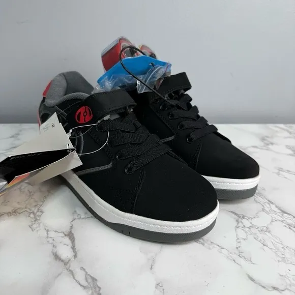 Heelys Youth Sneakers Skates sz 5 Big Kids Propel NEW # K369